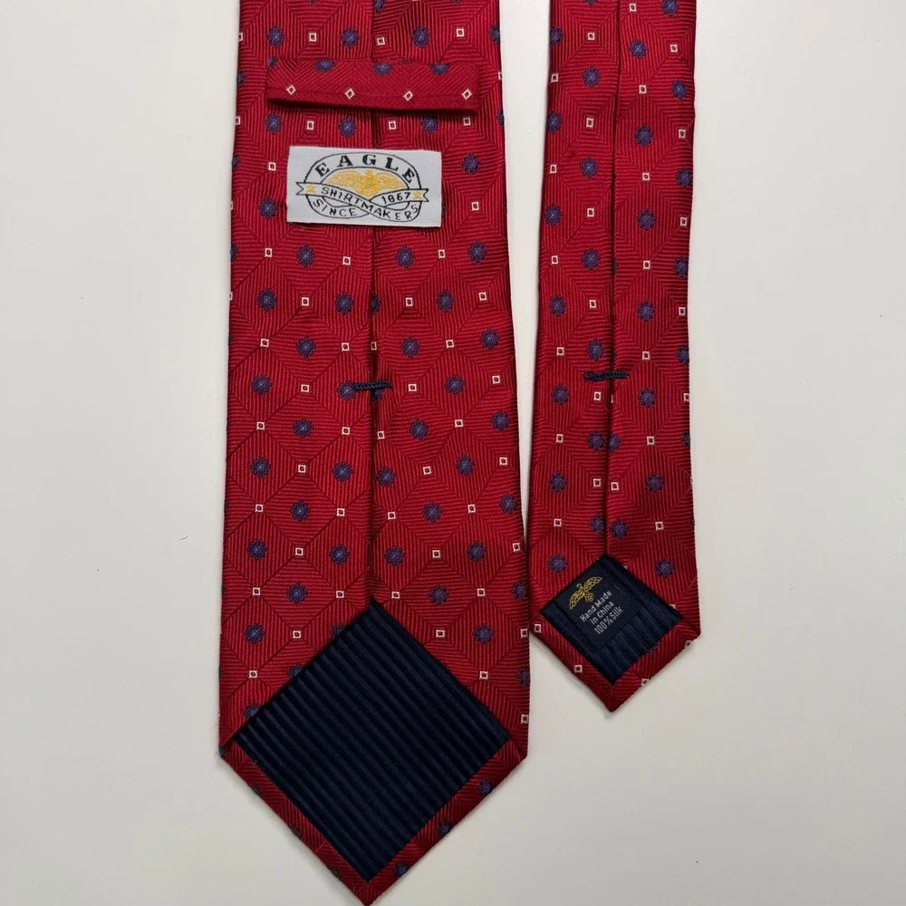 Eagle Shirtmakers Mens Silk Tie Red Geometric Diamond Medallion Fathers Day